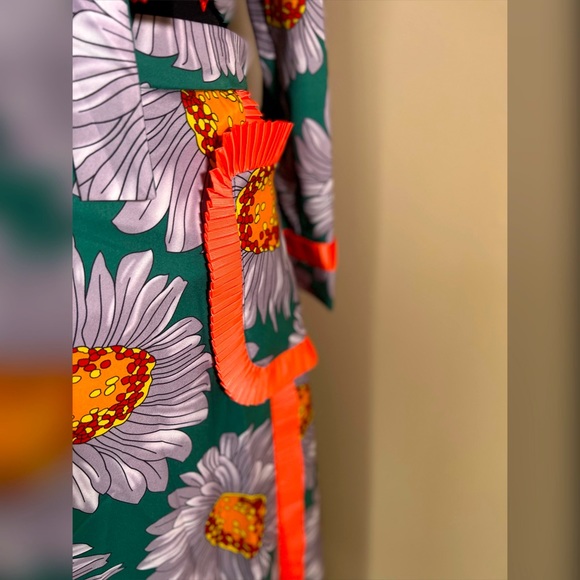 Sunflower Skirt Set - Picture 10 of 11